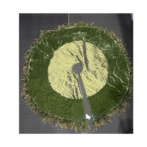 56" Luxury Velvet Silk Like Feathers Christmas Tree Skirt green Advance Concept - Picture 2 of 15